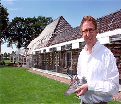 ����������